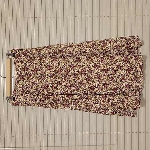 Sezane Maria Pink Floral Skirt - Picture 5 of 11